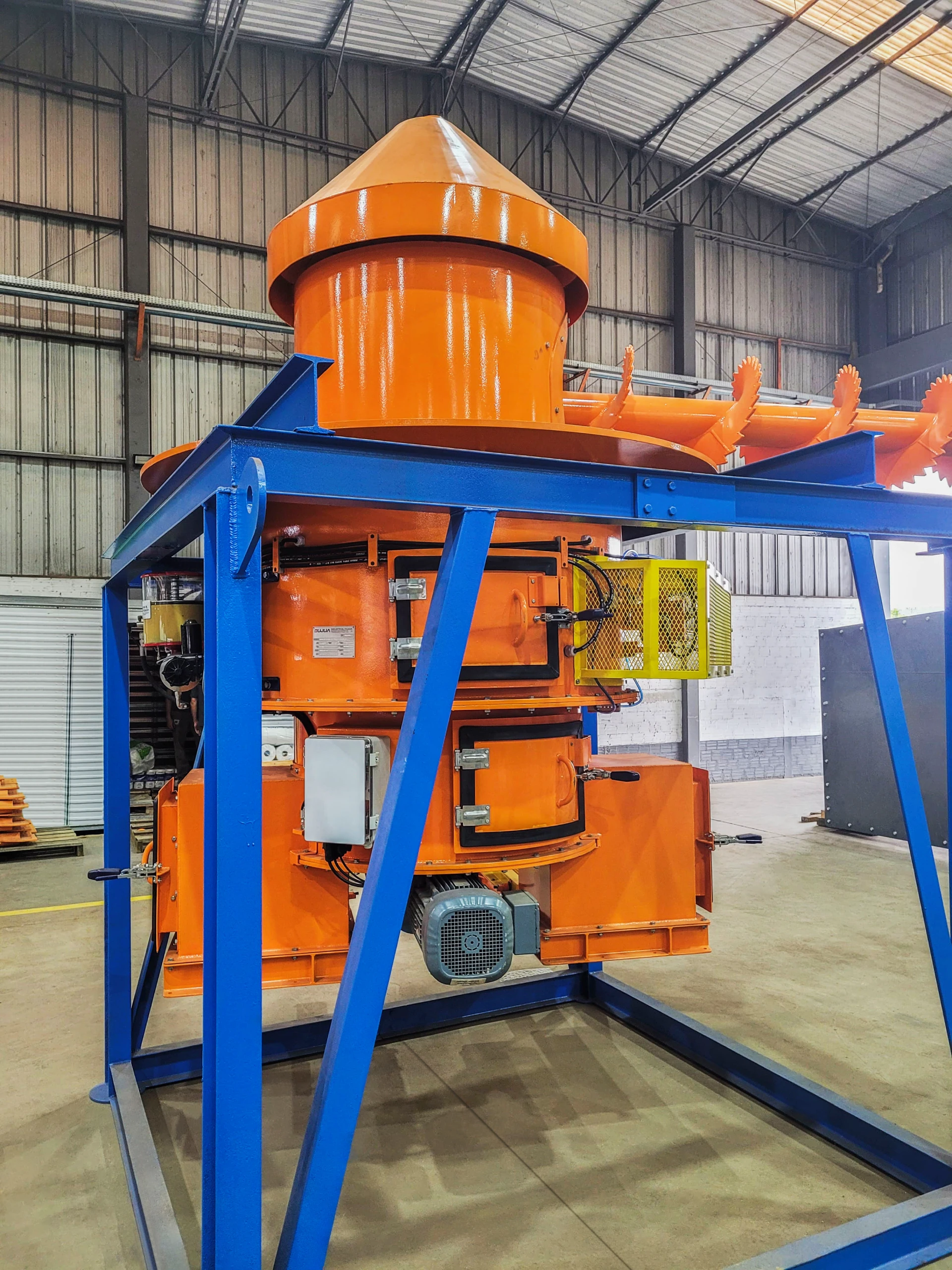 Cantilevered Extracting Screw